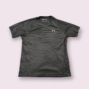 Under Armour black shirt